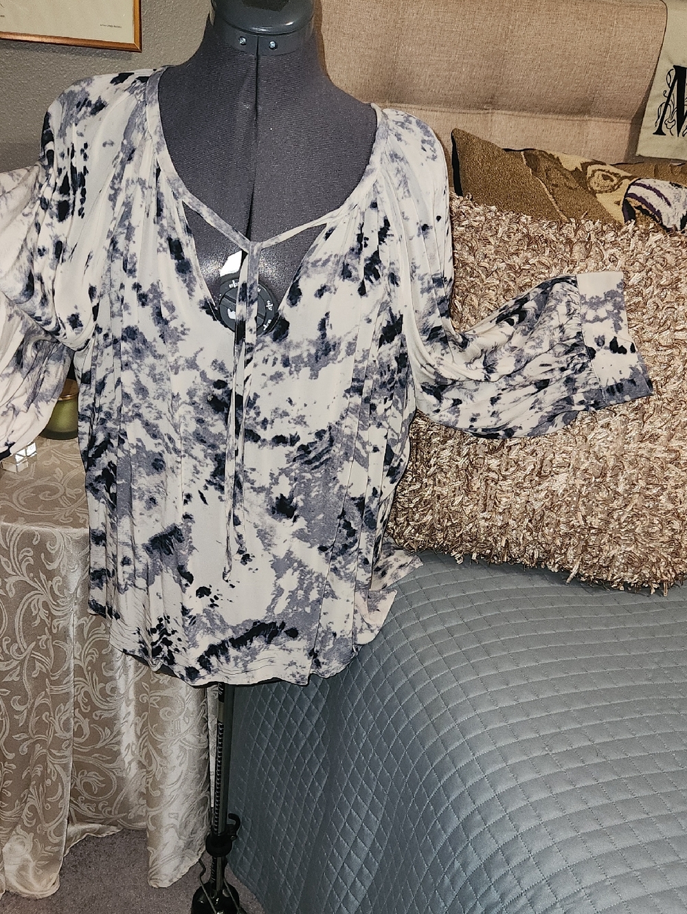 Tie-Detailed Blue & White Tie-Dye Women's Blouse